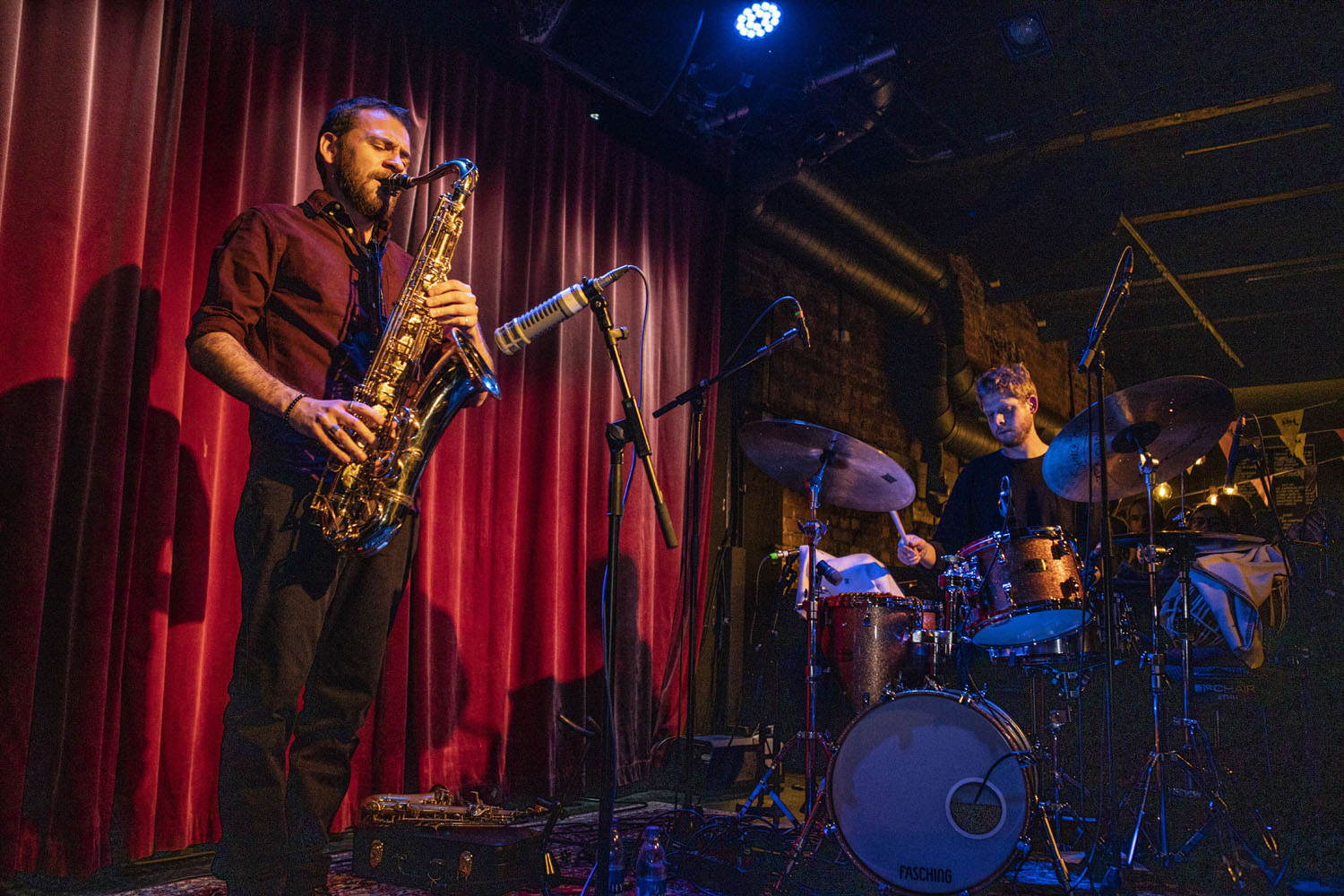 Mammal Hands foto Leo Ahmed3webb
